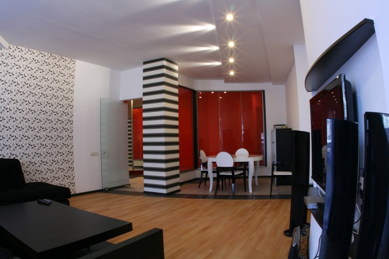 Interior (4)