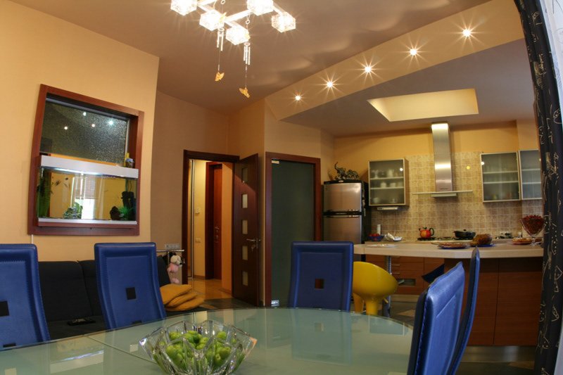 Interior (4)