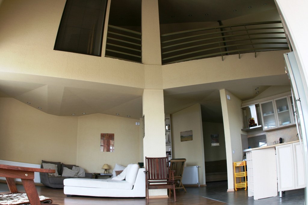 Villa in Tsavkisi, Georgia. (7)